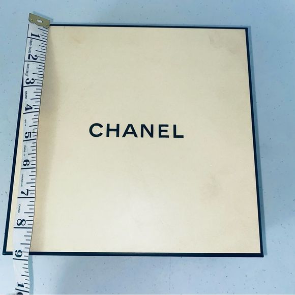 CHANEL designer box w/Chanel tissue paper and seal (box and tissue paper only) - Picture 11 of 12